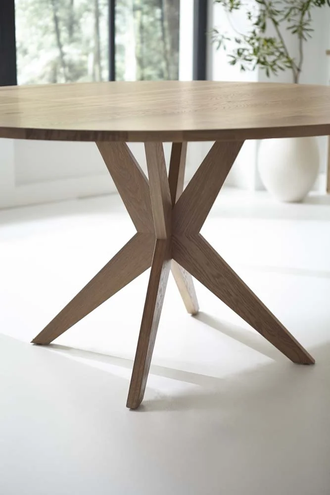 EWFmodern_DiningTable_9018_ls_WEB  (1).jpg