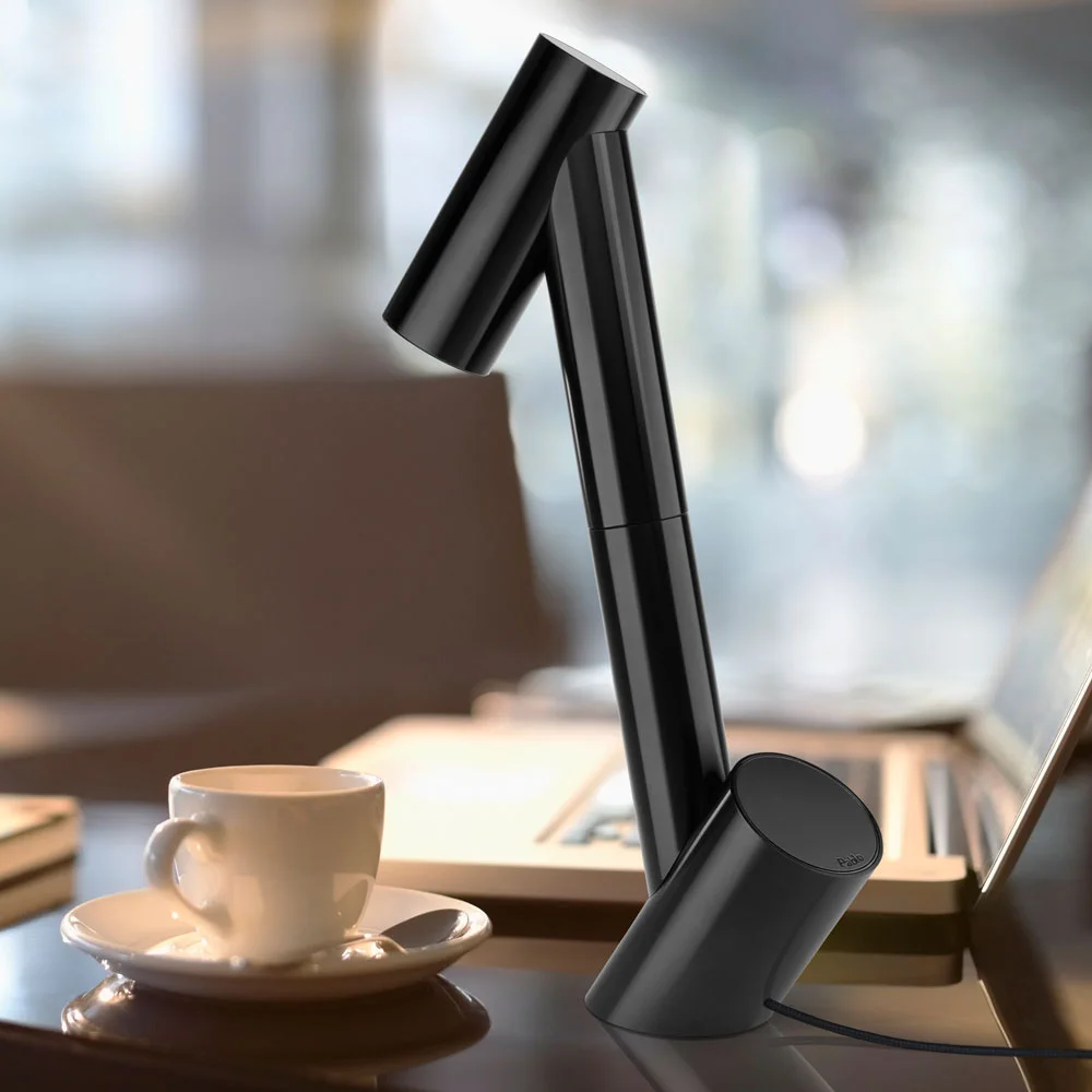 EWFmodern_TableLamp_523_ls_WEB(1).jpg