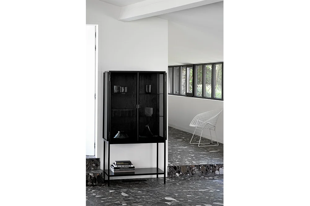EWFmodern_Cabinet_9348_WEB_01.jpg