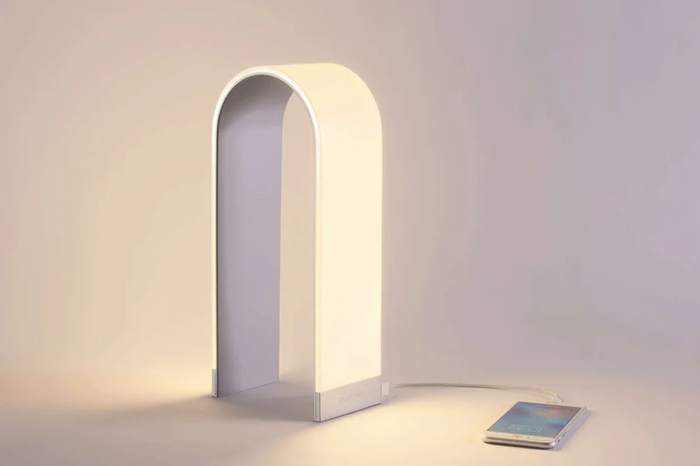 EWFmodern_TableLamp_685_WEB_05.jpg