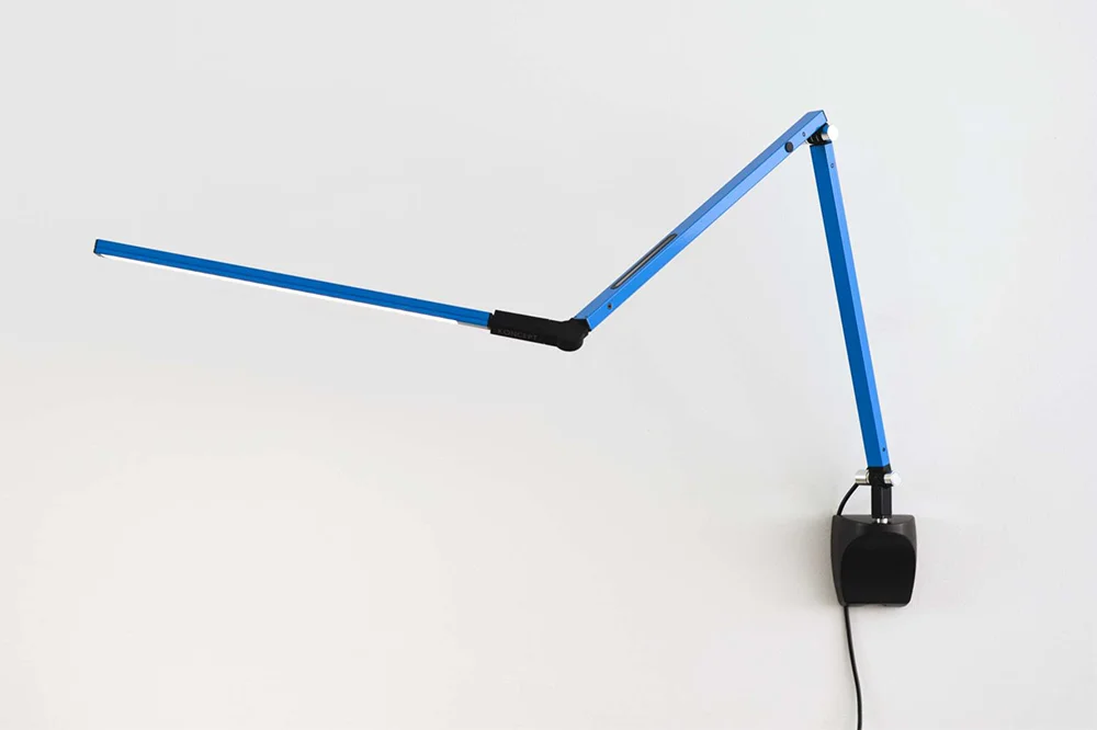 EWFmodern_DeskLamp_683_WEB_05.jpg