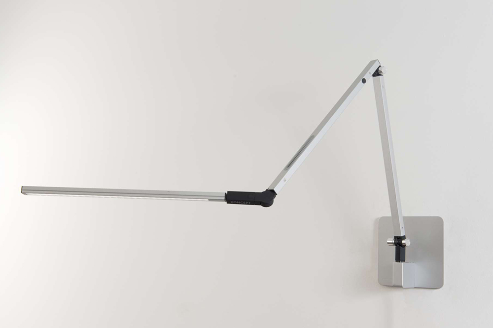 EWFmodern_DeskLamp_683_WEB_07.jpg