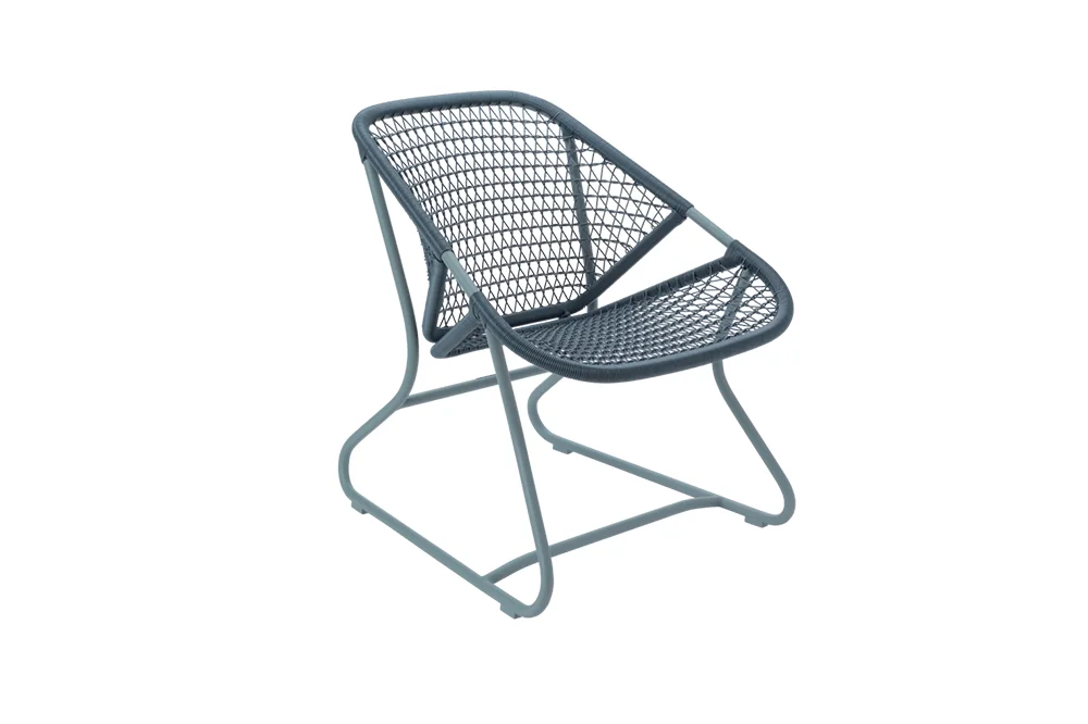 EWFmodern_Outdoor_AccentChair_8013_WEB_02.jpg