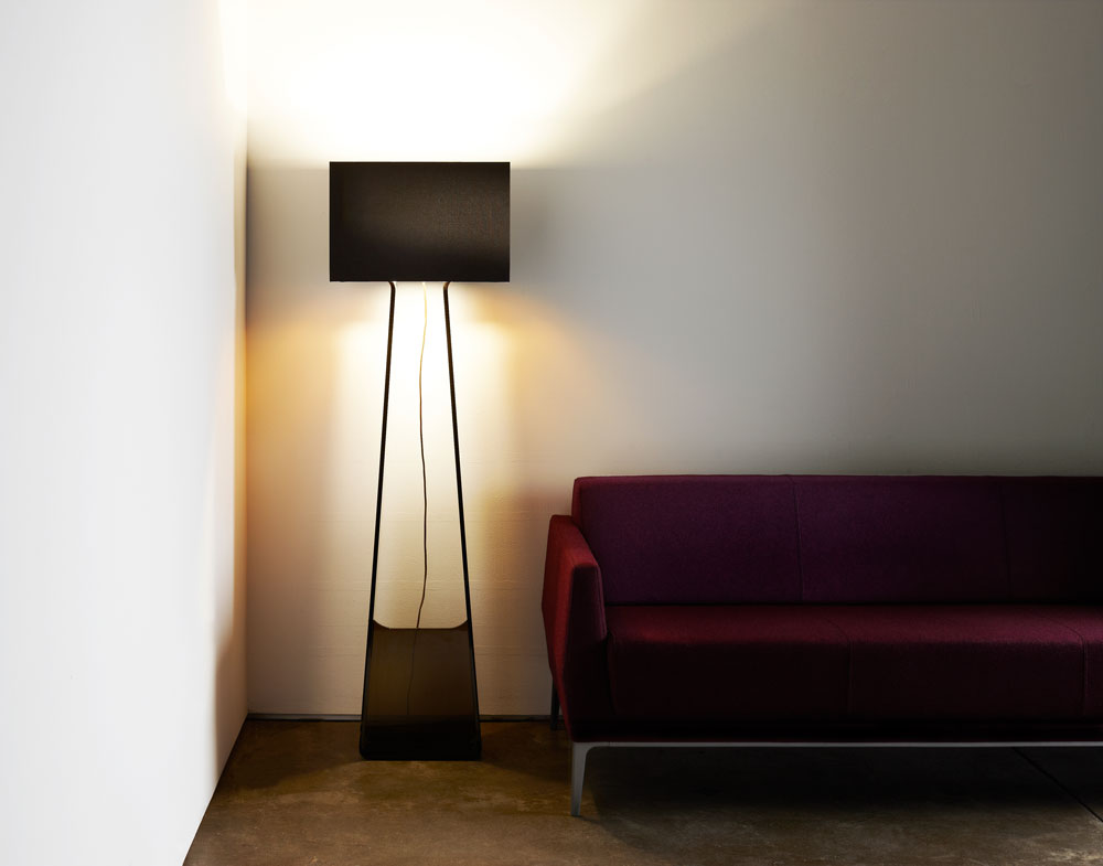 EWFmodern_FloorLamp_3335_ls_WEB (1).jpg