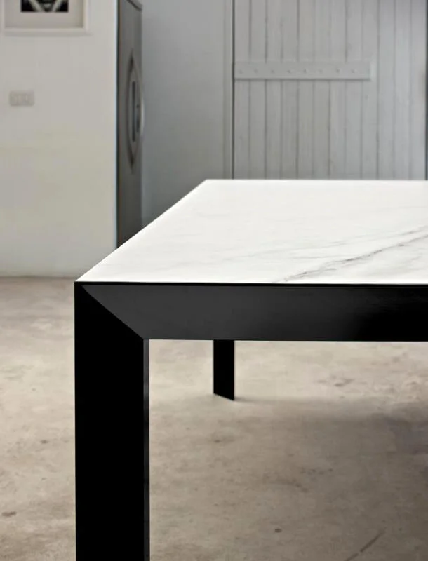 EWFmodern_DiningTable_5191_WEB_08.jpg