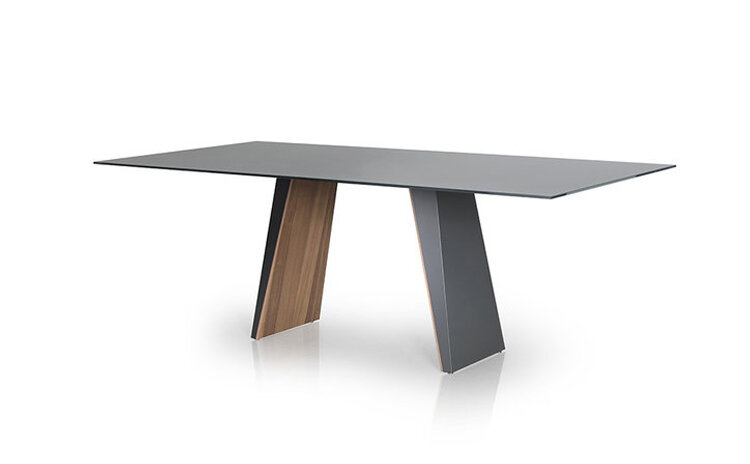 EWFmodern_DiningTable_9045_WEB_01.jpg