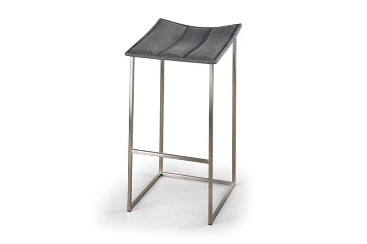 EWFmodern_Stool_5005_WEB+(1).jpg
