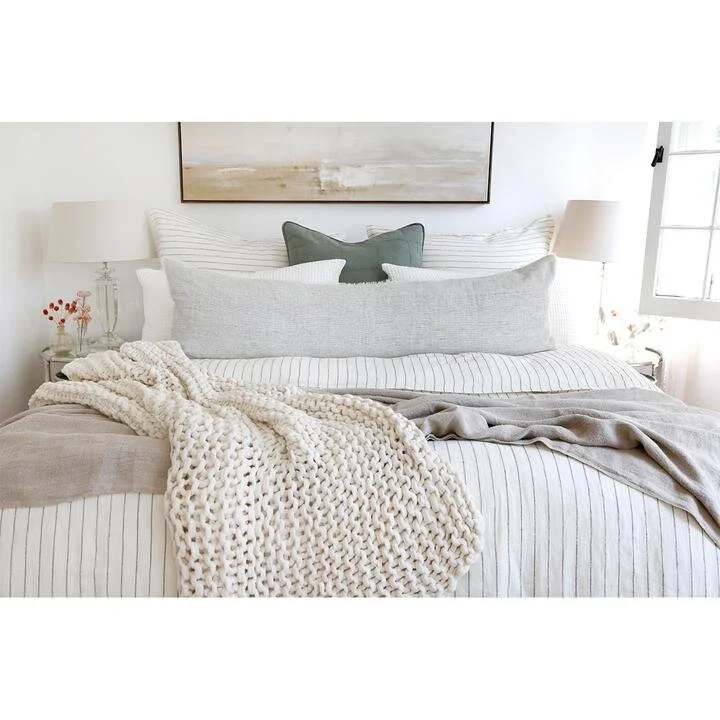 EWFModern_Throw_1659_HIGH_04.jpg