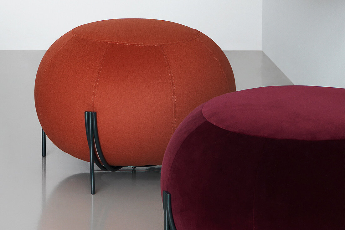 BENCHES, OTTOMANS + POUFS