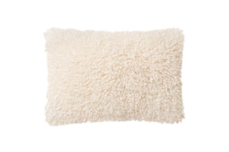 EWFModern_Pillow_1686_WEB_03.jpg