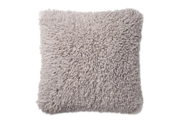 EWFModern_Pillow_1686_WEB_04.jpg