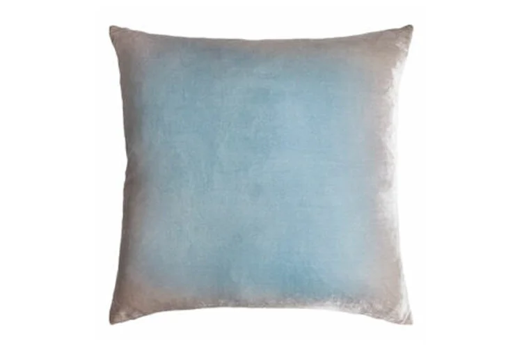 EWFModern_AccentPillow_1311_WEB_04.jpg