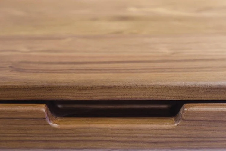 EWFModern_Lisse_Dining_Table_WEB05.jpg
