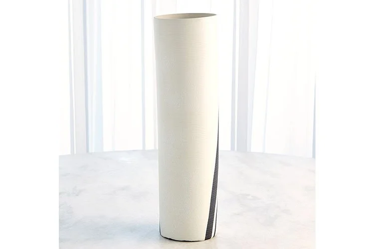 EWFModern_splatter_vase_1723_WEB03.jpg