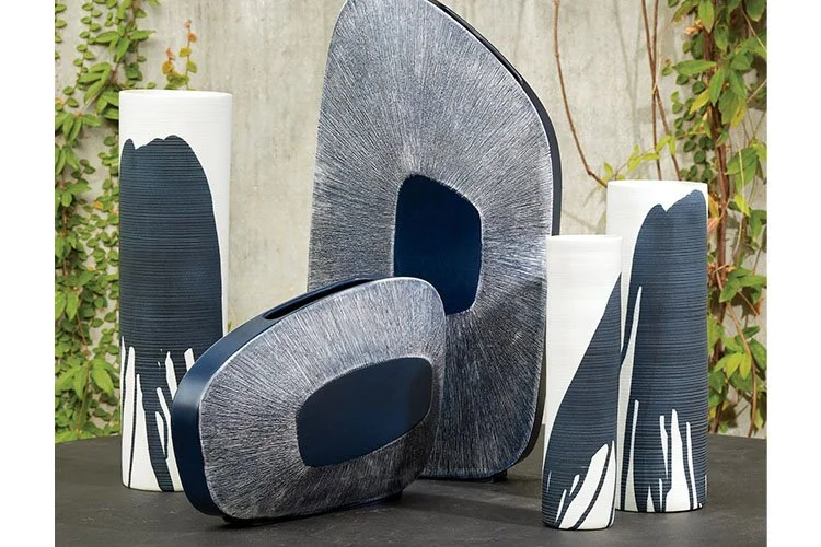 EWFModern_splatter_vase_1723_WEB04.jpg