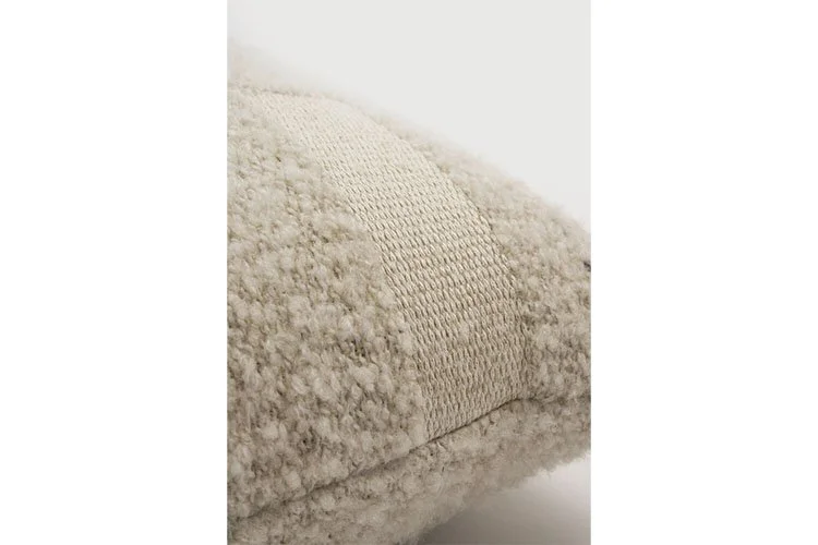 EWFModern_pillow_1843_WEB03.jpg