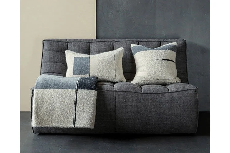 EWFModern_pillow_1843_WEB06.jpg