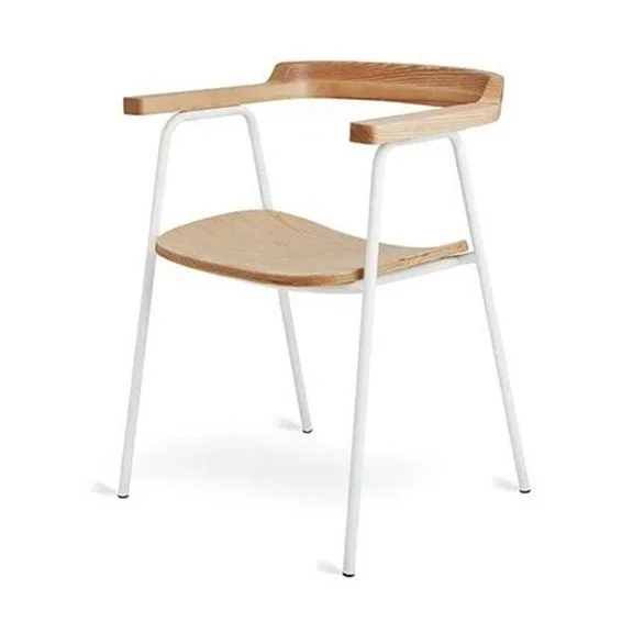 gus chair 1.jpg