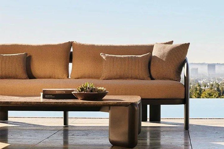An elegant study in modern contemporary design with scale and proportion in perfect harmony. Feminine in spirit but contemporary in feel, this 3 Seat Sofa is a sophisticated and inviting piece&mdash;enjoy a sink&ndash;in bench cushion with a pair of 