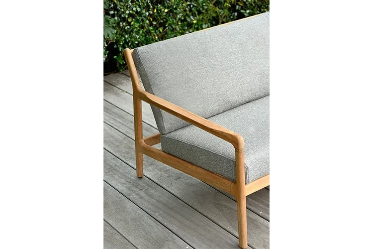 EWFModern_jack_outdoor_sofa_WEB01.jpg