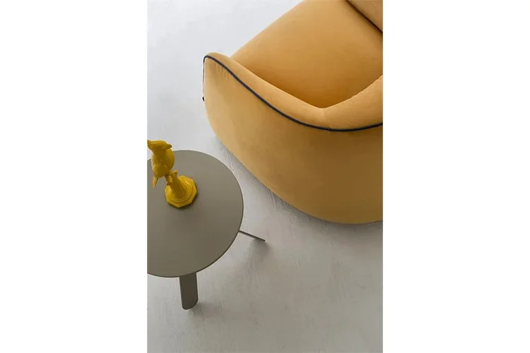 EWFmodern_AccentChair_3627_WEB_03.jpg
