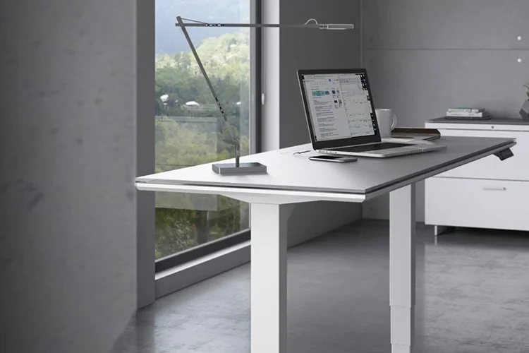 EWFModern_centro_sit_stand_desk-917_WEB09.jpg