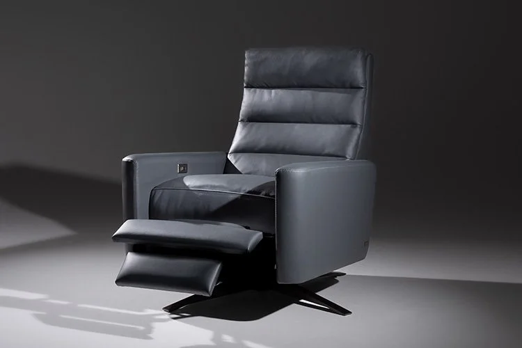 EWFModern_cirrus_recliner_10582_WEB04.jpg