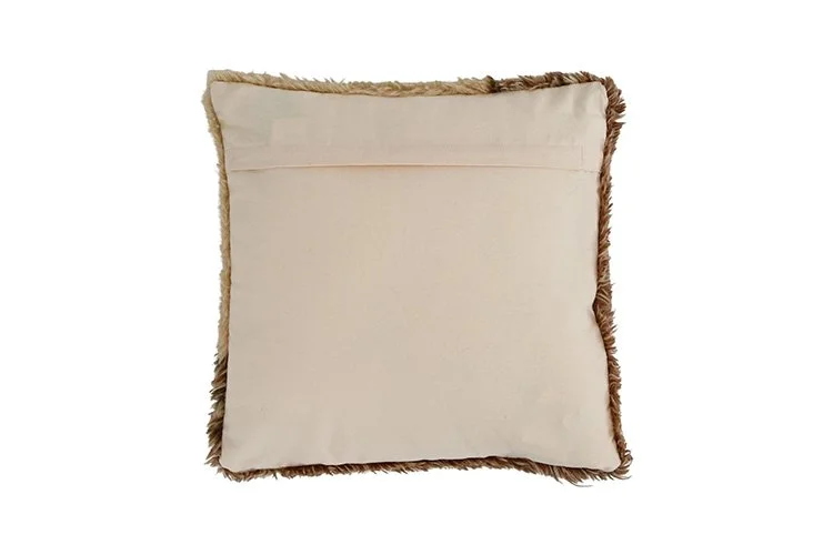 EWFmodern_tuft_pillow_1320_WEB_05.jpg