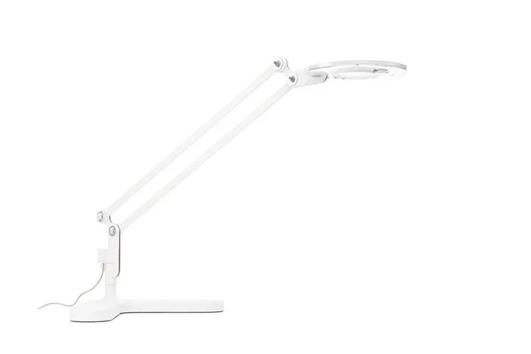 EWFmodern_TableLamp_3269_WEB01.jpg
