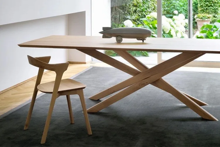 EWFmodern_DiningTable_9049_WEB_03.jpg