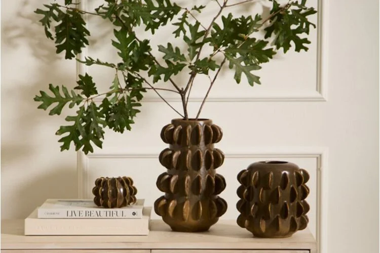 EWFMdern_millay_vase_14539_WEB08.jpg
