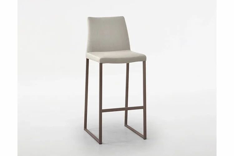 EWFModern_curvo-stool-5032-WEB05.jpg