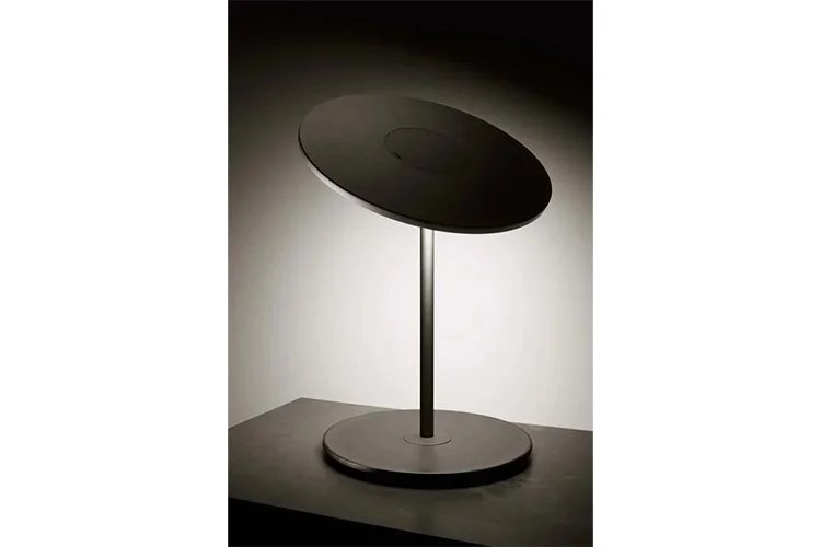 EWFmodern_TableLamp_522_ls_WEB+(2).jpg