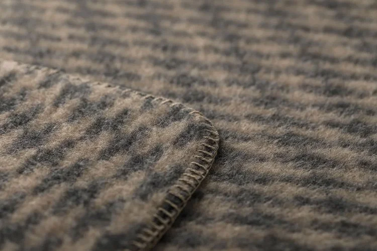 EWFModern_throw_1363-4_WEB09.jpg