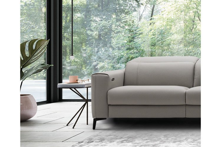 EWFModern_pisa_sofa_12613_WEB05.jpg