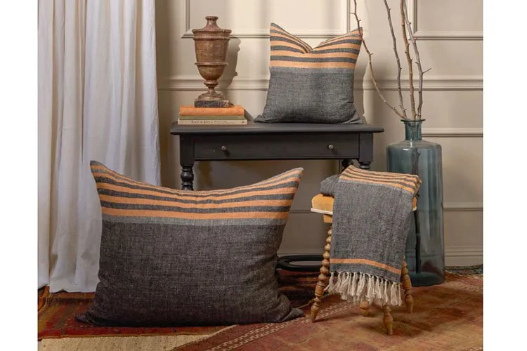 EWFMpdern_Bruno_Pillow_1336_WEB01.jpg