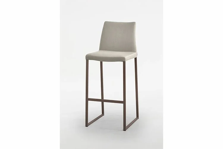 EWFModern_curvo-stool-5032-WEB06.jpg