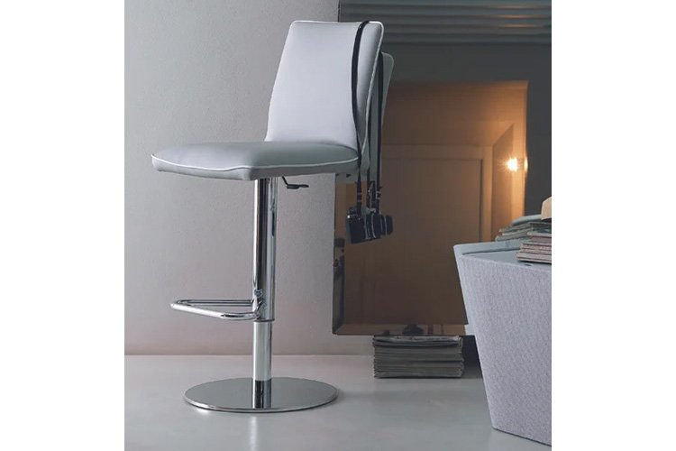 EWFmodern_DiningChair_5064_WEB_04.jpg