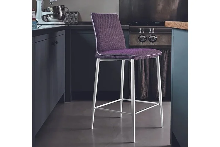 EWFmodern_DiningChair_5064_WEB_02.jpg