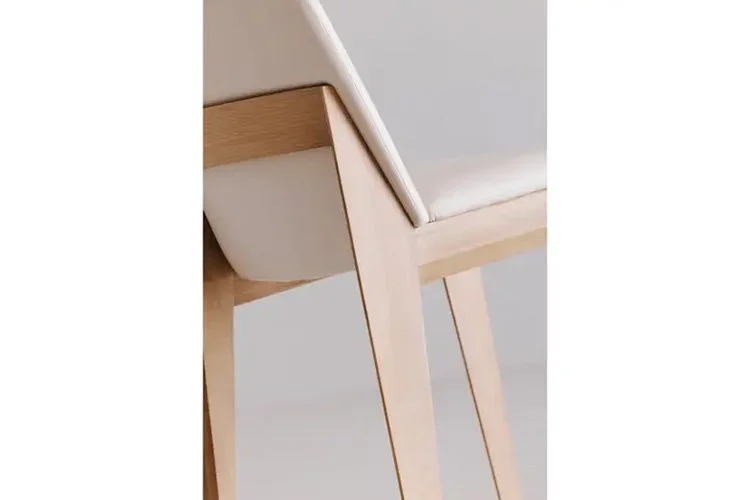 EWFModern_deco_chair__WEB03.jpg