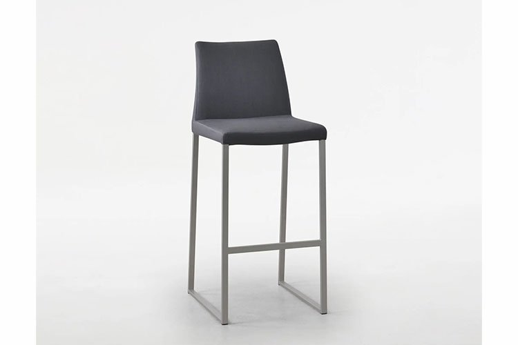 EWFModern_curvo-stool-5032-WEB02.jpg