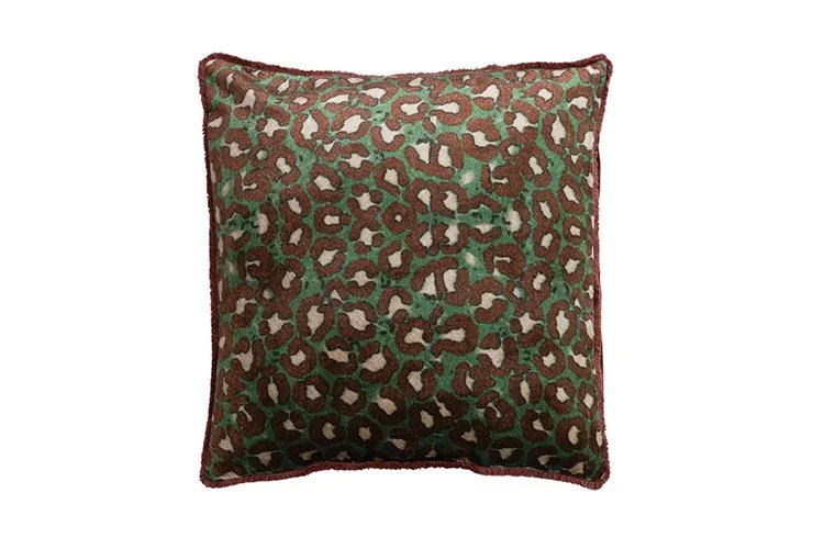 EWFModern_pillow_1325_WEB01.jpg