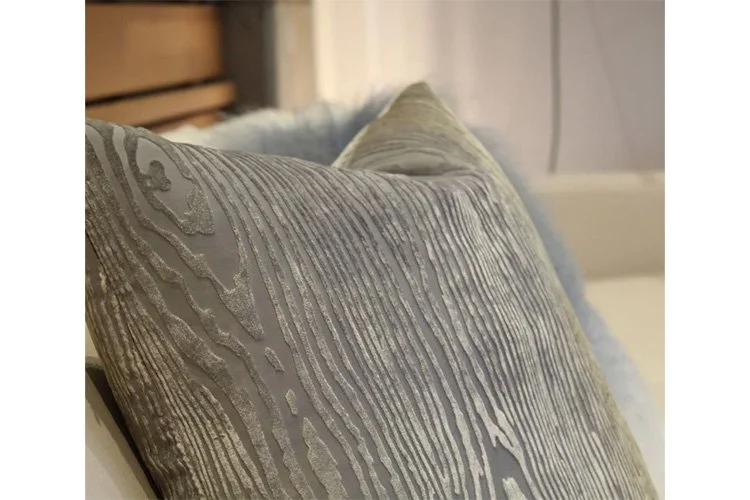 EWFmodern_Pillow_1311_detail_WEB+(1).jpg