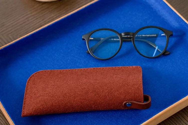 EWFModern_leather_tray_10238_WEB16.jpg