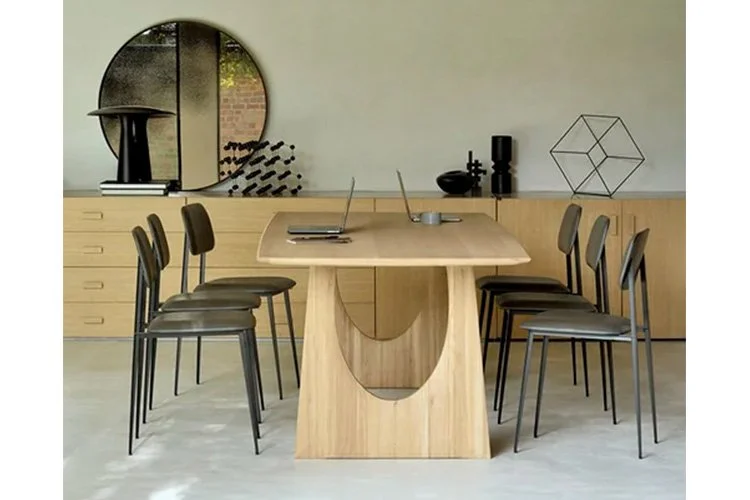 EWFModern_DiningTable_9143_WEB_03.jpg