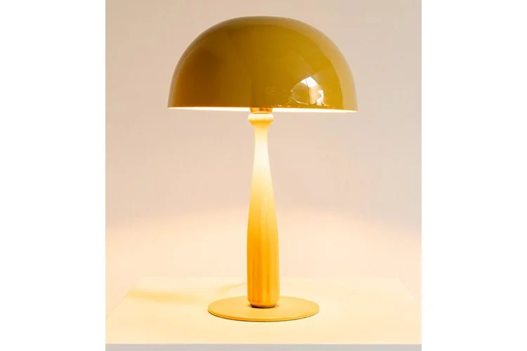 EWFModern_icles_table_lamp_14394_WEB01.jpg