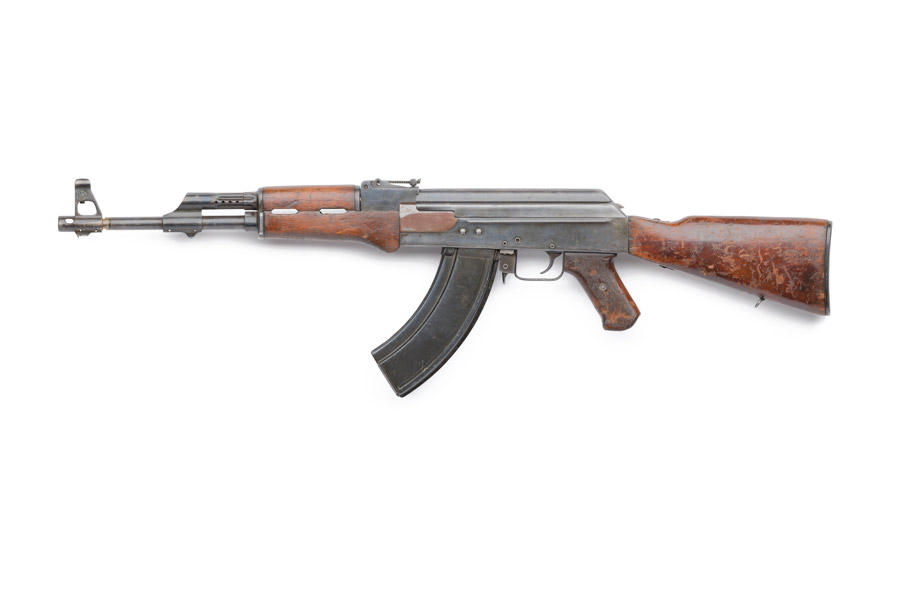 AK-47_Type_1_Central_Museum_Left_v3.jpg