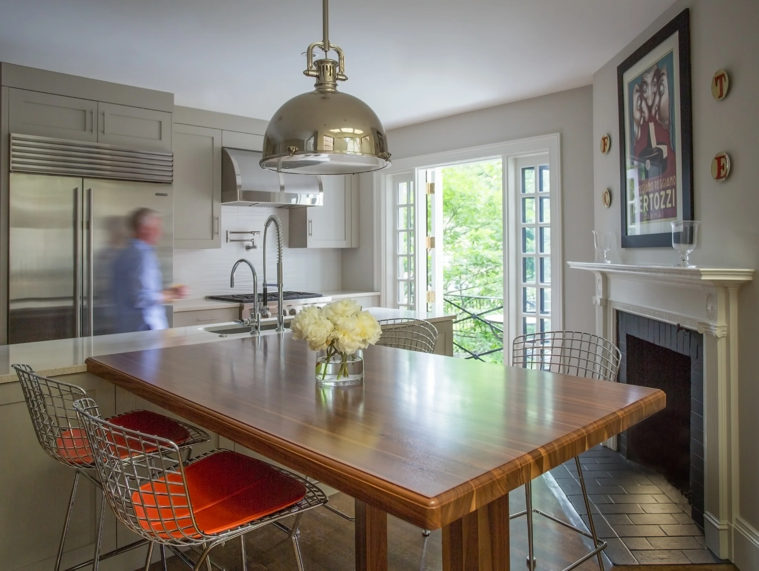 SCOTT.JOSEPH_3HR.Horiz.clean.table.w.person.jpg
