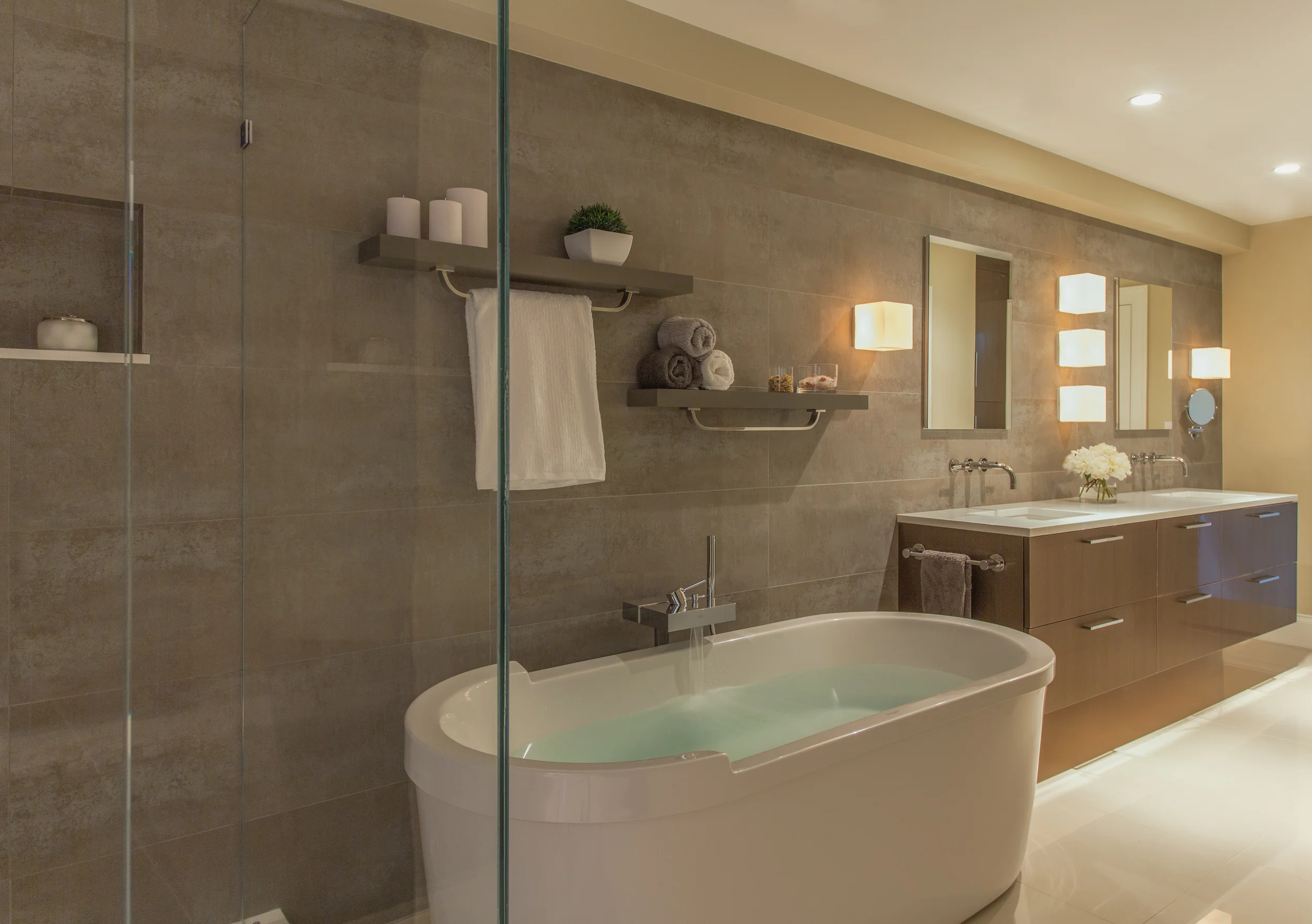 SCOTT.JOSEPH_4HR.Horiz.Mstr.Bath.to.Bedr..jpg