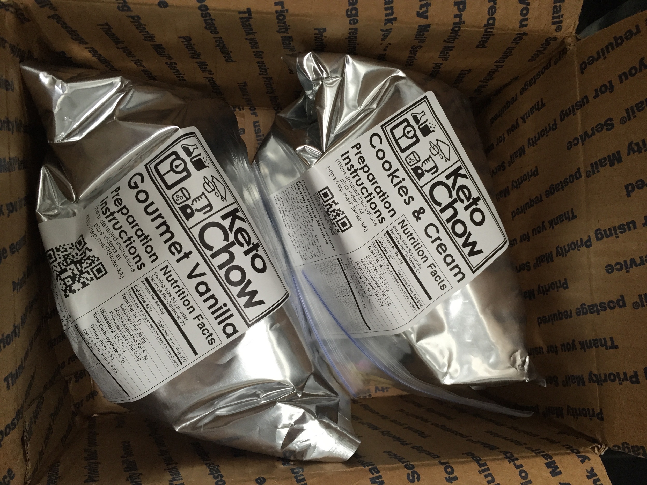 KetoChow unboxing excitement. This may seem unexciting now, but compare this picture to the KetoSoy unboxing below. Yipes.
